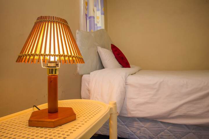 Room 16 of 48
