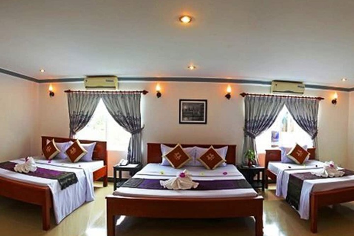 Room 20 of 49