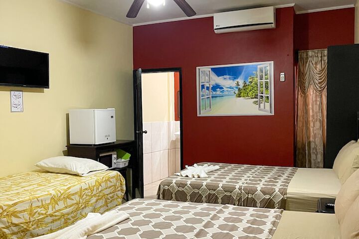 Room 12 of 36
