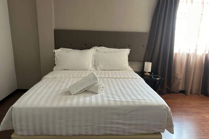 Room 18 of 80