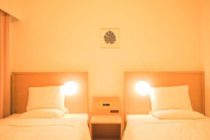 Room 6 of 31