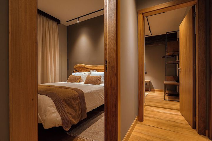 Room 35 of 92