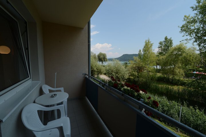 Terrace/Patio 16 of 61