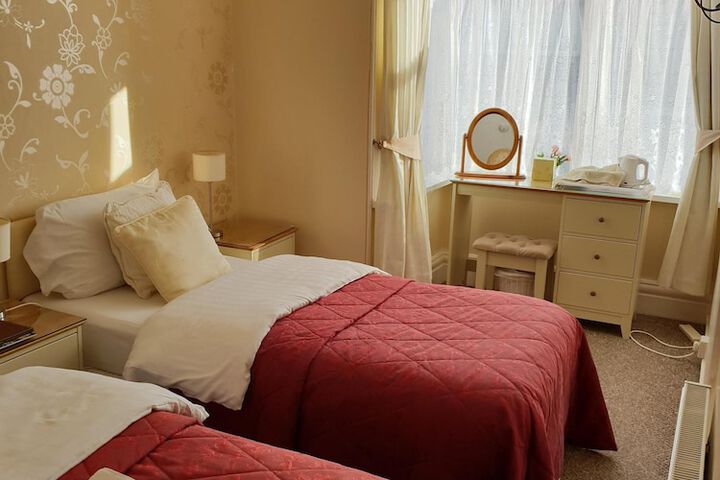 Room 3 of 15