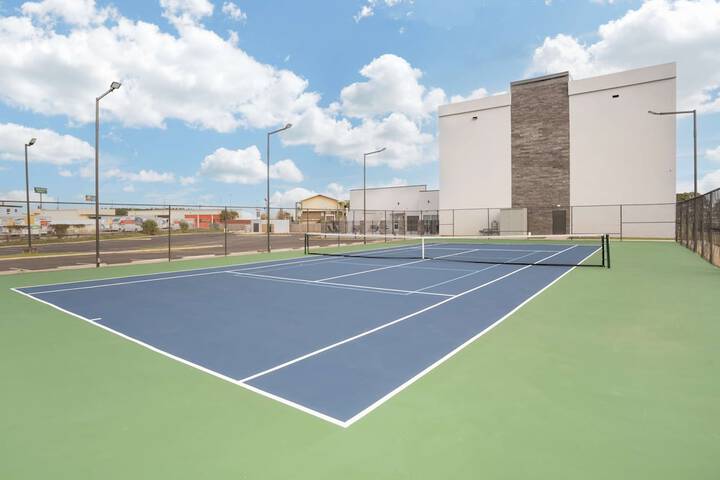 Tennis court