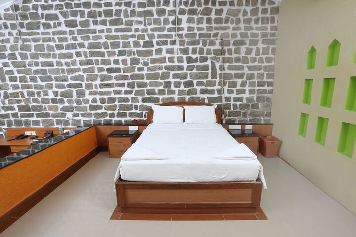Room 5 of 45