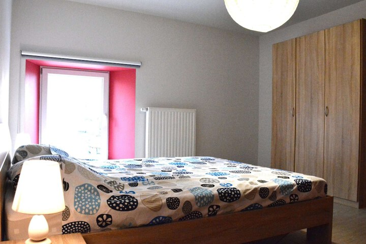 Room 4 of 34
