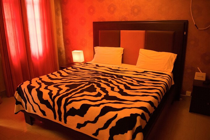 Room 10 of 97