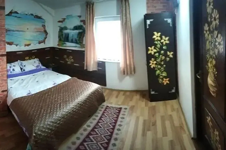 Room 3 of 4