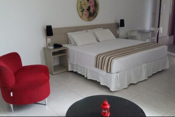 Room 21 of 34