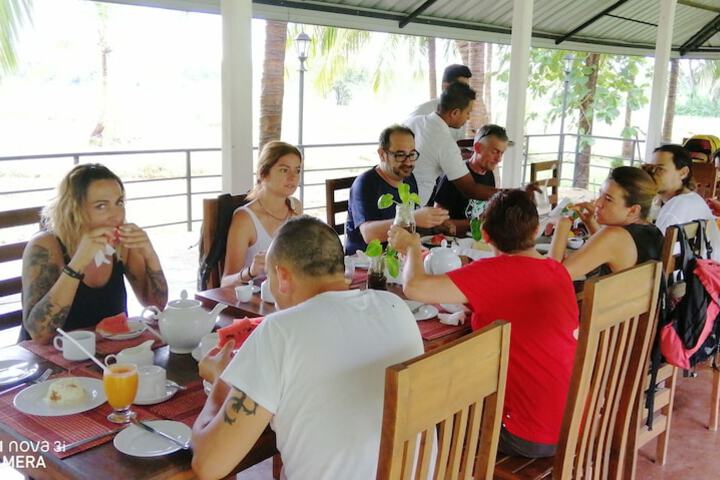 Breakfast/Coffee Service 96 of 151