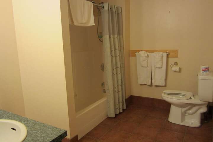 Room 12 of 33