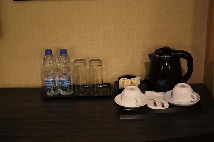 Breakfast/Coffee Service 10 of 17
