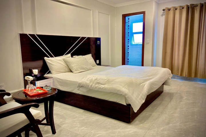 Room 12 of 29