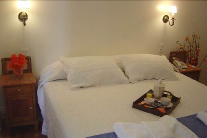 Room 16 of 52