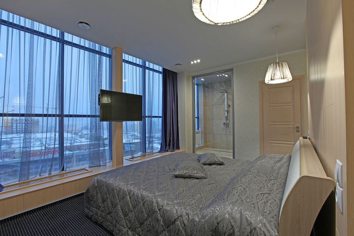 Room 18 of 125
