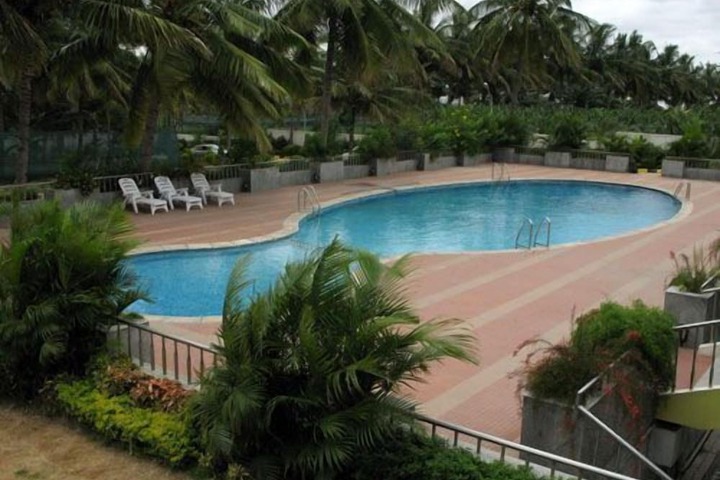 Pool Hotel
