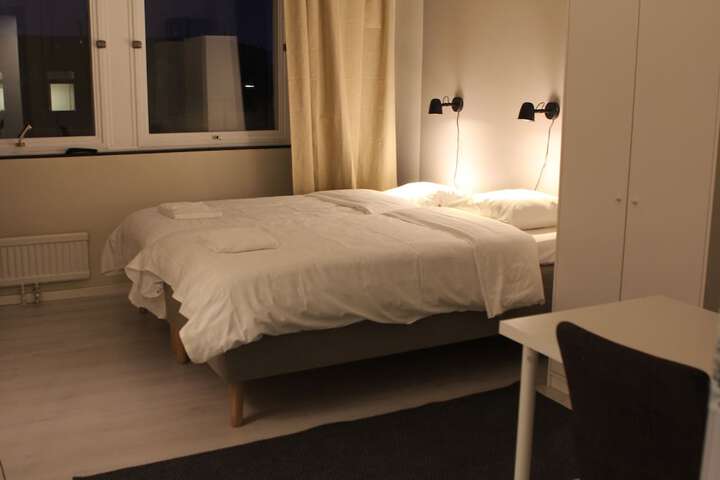 Room 6 of 82