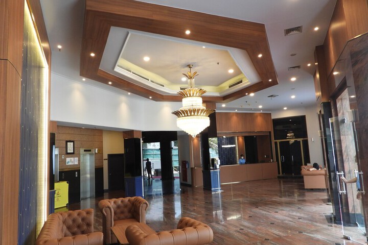 Guest Lobby