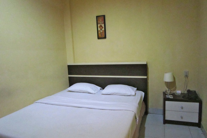 Room 6 of 26