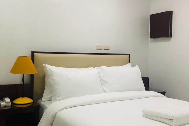 Room 11 of 29
