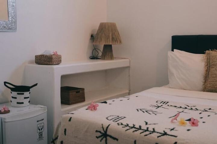 Room 25 of 59