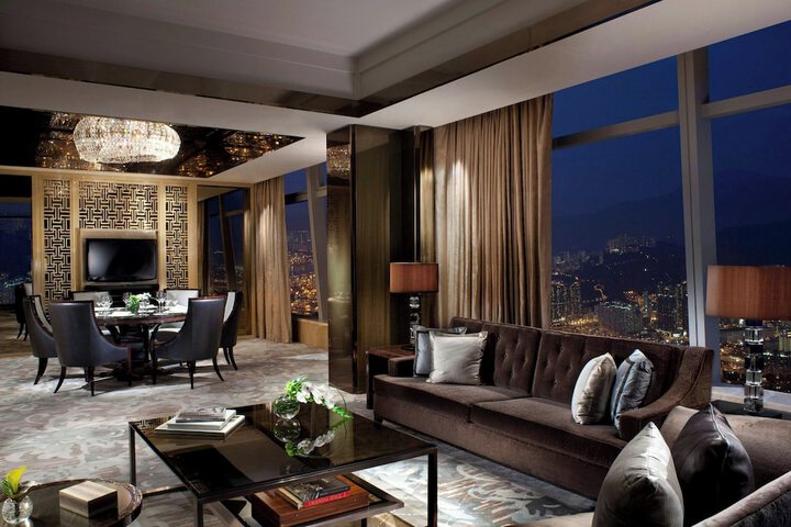 Room 46 of 145