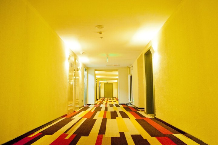 Room 15 of 27