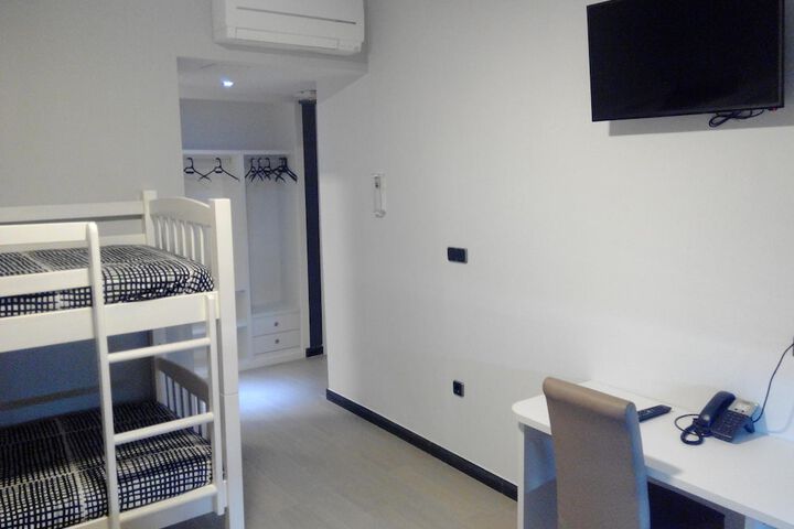 Room 21 of 66