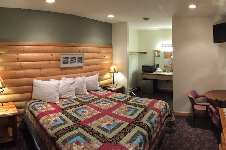 Room 42 of 92