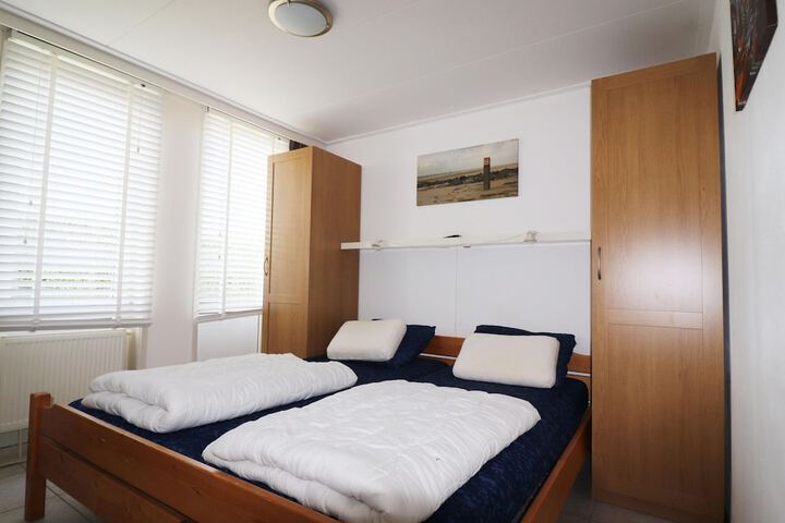 Room 5 of 154