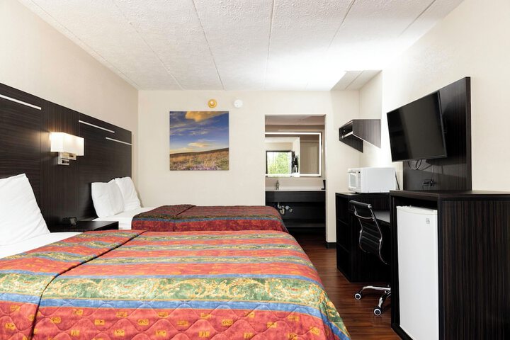 2 Double Beds (6 of 7)