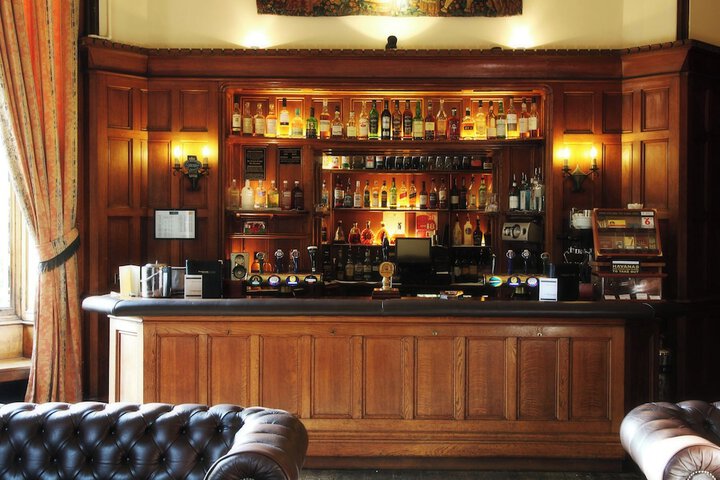 Lounge 89 of 151