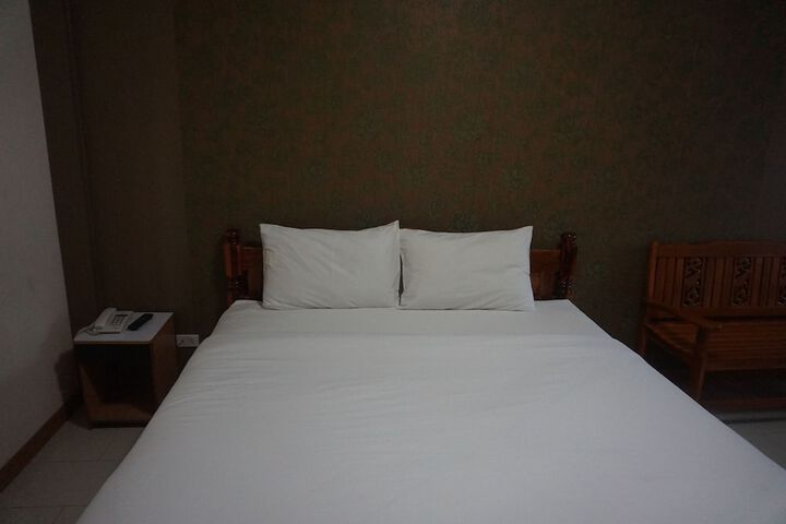 Room 7 of 22