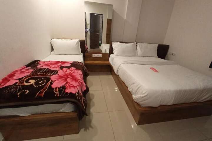 Room 10 of 40