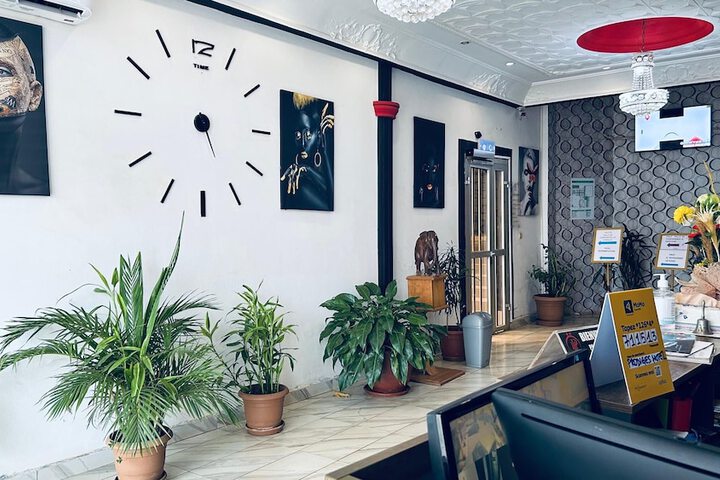Hotel 305 of 307