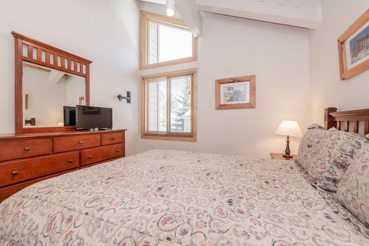 Room 6 of 29