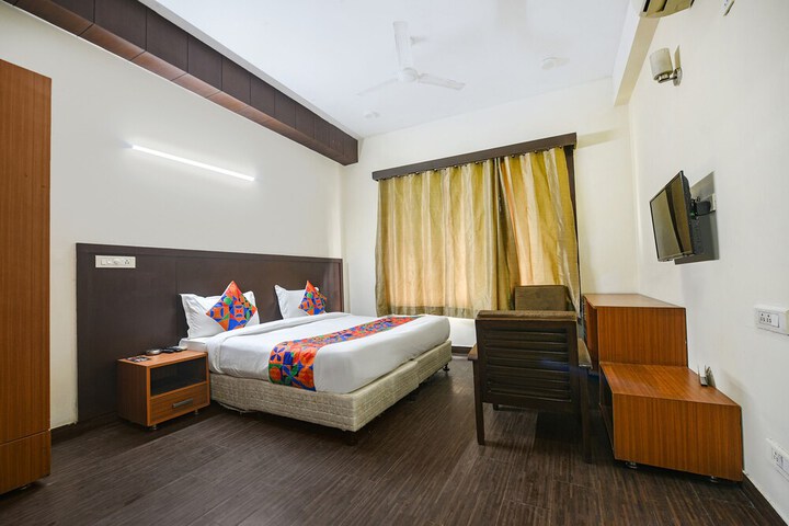 Room 19 of 36