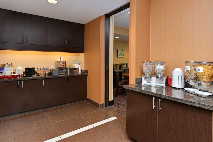 Breakfast area
