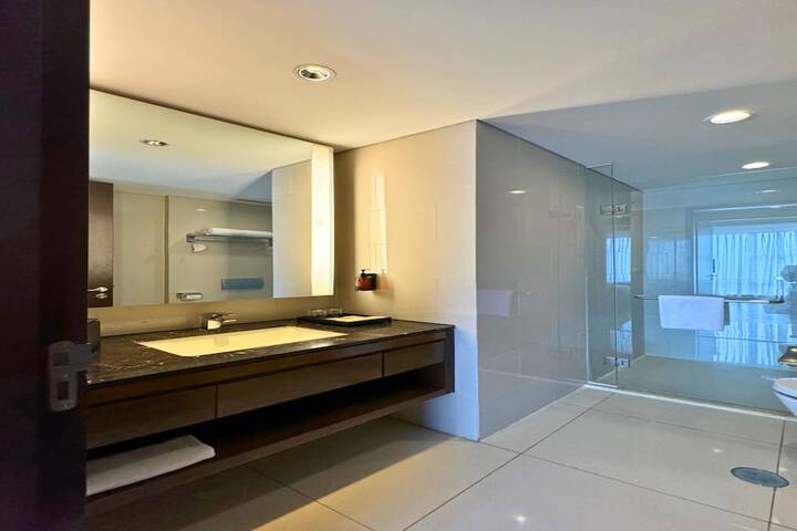 Room 35 of 58