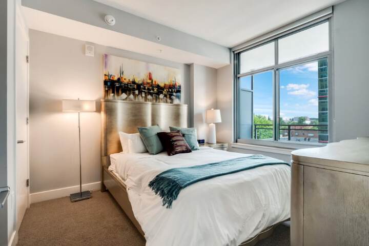 Room 4 of 40