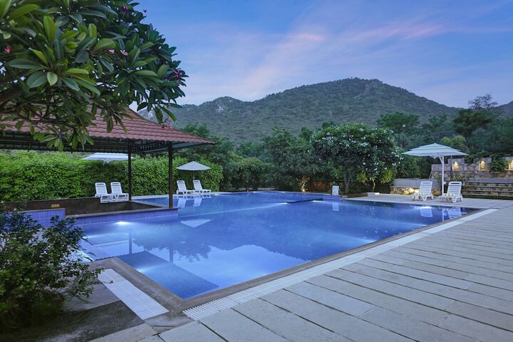 Pool 66 of 129