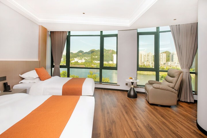 Room 46 of 95