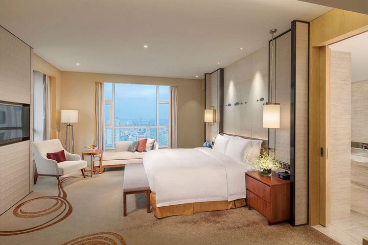 Room 14 of 70
