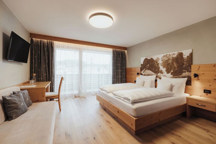 Room 9 of 95