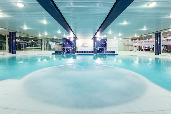 Pool Hotel