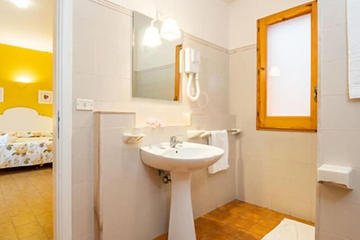 Clean Restrooms