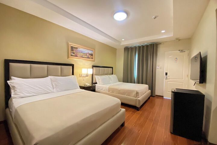 Room 22 of 49