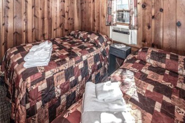 Room 40 of 40