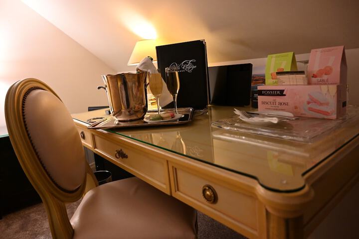 Room 20 of 74